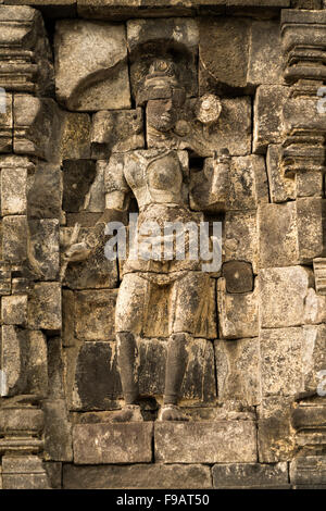 Soulagement du Candi Lumbung temple, partie de la 9ème siècle temple hindou de Prambanan Candi composé au centre de Java, en Indonésie, en Asie Banque D'Images