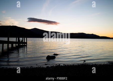 Coucher de soleil sur Derwent Water Banque D'Images