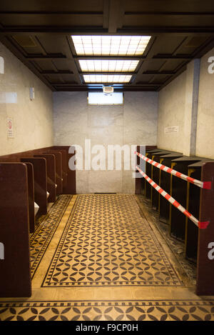 Toilettes Adolf Loos dans la rue Graben du premier arrondissement de Vienne Banque D'Images