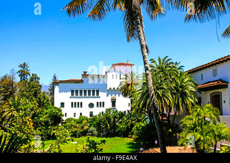 Le style espagnol Santa Barbara County Courthouse bâtiment sur Anacapa St à Santa Barbara en Californie Banque D'Images