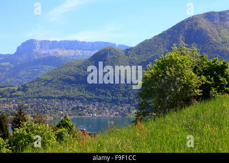 France Rhône-Alpes Annecy Lac montagne paysage Banque D'Images