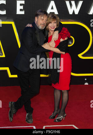 London UK. 16 novembre 2015 Mark Hamill assiste à la première européenne de 'Star Wars : The Force éveille' à Leicester Square Crédit : Michael Tubi/Alamy Live News Banque D'Images