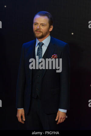 London UK. 16 novembre 2015 Simon Pegg assiste à la première européenne de 'Star Wars : The Force éveille' à Leicester Square. Crédit : Michael Tubi/Alamy Live News Banque D'Images