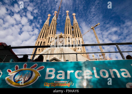 Le Temple Expiatori je Basilique de la Sagrada Familia est une grande église à Barcelone Banque D'Images