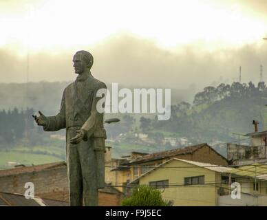 Une statue à l'extérieur de la Basilique del Voto Nacional de Quito, Équateur Banque D'Images