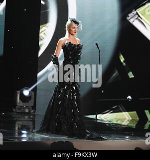 Las Vegas, Nevada, USA. Dec 16, 2015. Miss Nouvelle Zélande Samantha McClung participe au Costume National Show durant le défilé de Miss Univers 2015 Compétition préliminaire et Costume National Show le 16 décembre 2015 au Théâtre de l'axe à l'intérieur de Planet Hollywood Resort & Casino à Las Vegas au Nevada. Crédit : Marcel Thomas/ZUMA/Alamy Fil Live News Banque D'Images