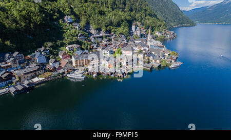 Sur le lac Hallstatter Hallstatt, Autriche Banque D'Images