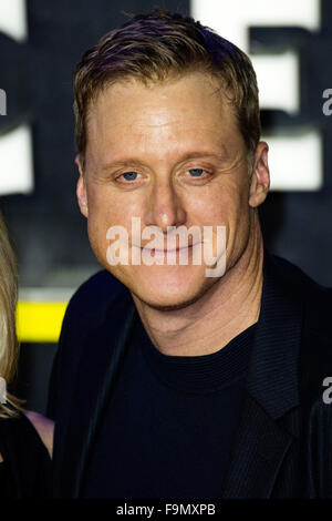 Londres, Royaume-Uni. 16 Décembre, 2015. Alan Tudyk assiste à la première européenne de 'Star Wars : The Force éveille' à Leicester Square, le 16 décembre 2015 à Londres/photo : dpa Crédit alliance photo alliance/Alamy Live News Banque D'Images