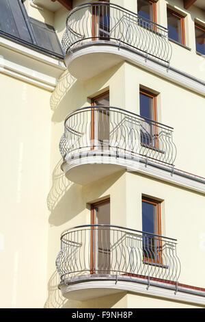 Un balcon d'un appartement neuf, immobilier concept d'entreprise. Banque D'Images