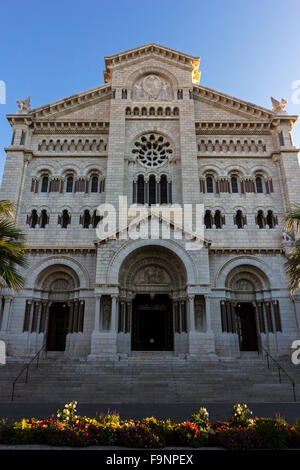 La Cathédrale de Saint Nicolas à Monaco pendant un matin ensoleillé Banque D'Images
