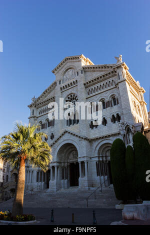 La Cathédrale de Saint Nicolas à Monaco pendant un matin ensoleillé Banque D'Images