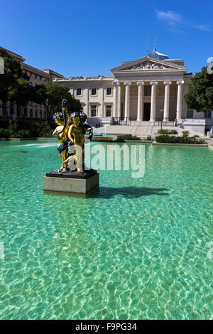 Palais de Marseille en France formation d'une journée ensoleillée Banque D'Images