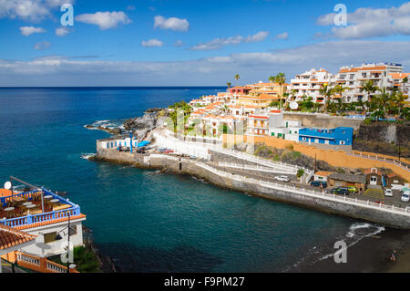 Ville de villégiature confortable Puerto de Santiago, Tenerife, Canaries, Espagne Banque D'Images