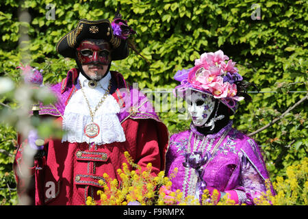 Yvoire, étiqueté Les Plus Beaux Villages de France (Les Plus Beaux Villages de France). Le carnaval vénitien. Banque D'Images