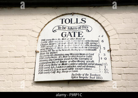 Royaume-uni, Angleterre, Worcestershire, Bromsgrove, peu d'Avoncroft Museum, Old toll house Malvern, liste des péages Banque D'Images