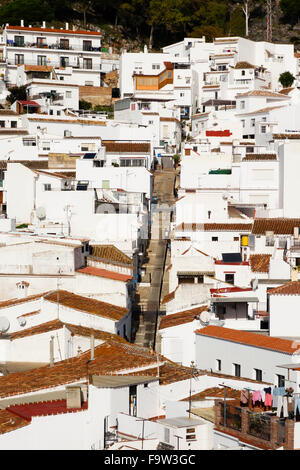 Dans la rue blanc, village de Mijas avec l'Andalousie, Espagne Banque D'Images