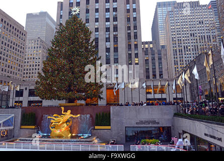 L'arbre de Noël du Rockefeller Center, Manhattan, New York City Banque D'Images