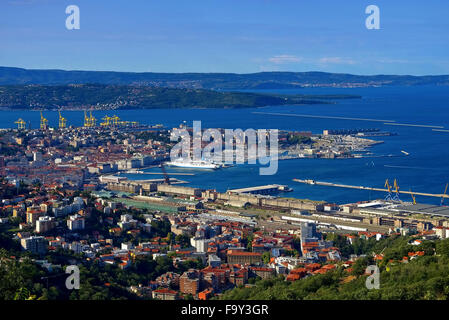 Triest von oben - Trieste vue aérienne 01 Banque D'Images