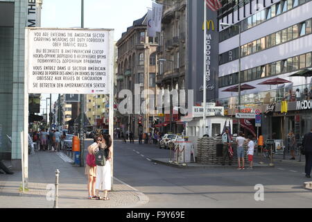 Checkpoint Charlie, Berlin Banque D'Images