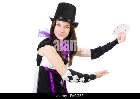 Jolie fille en costume de bouffon avec cartes isolated on white Banque D'Images