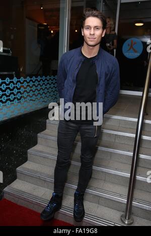 Assister aux célébrités Cuisine Chi Fête de lancement comprend : Joey Essex où : London, Royaume-Uni Quand : 18 Nov 2015 Banque D'Images