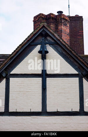 Détail d'une cité médiévale de Tudor house UK Birmingham Blakesley Hall vue de mur extérieur Banque D'Images