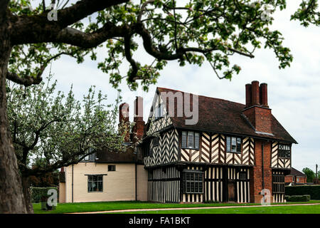 Tudor house médiévale à Blakeslay Hall vue extérieure Banque D'Images