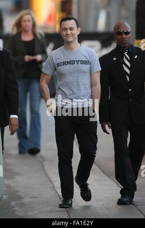 Joseph Gordon Levitt vu arriver à l'ABC Studios pour Jimmy Kimmel Live avec : Joseph Gordon-Levitt Où : Los Angeles, California, United States Quand : 19 Nov 2015 Banque D'Images