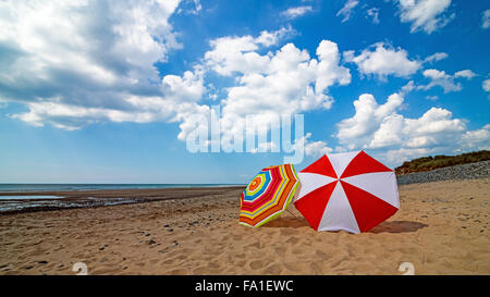 Aberdovey Aberdyfi Galles Snowdonia immense plage de sable fin de la côte de la baie à destination de vacances Royaume-uni Banque D'Images