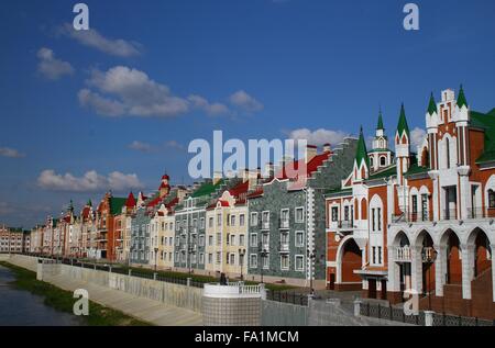 Bruges en remblai Iochkar-ola. La Russie, de la République de Mari El Banque D'Images