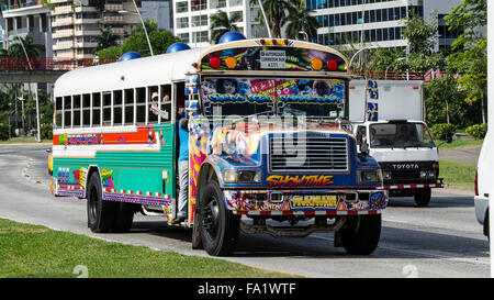 Bus de poulet, de Panama, de l'Amérique centrale Banque D'Images