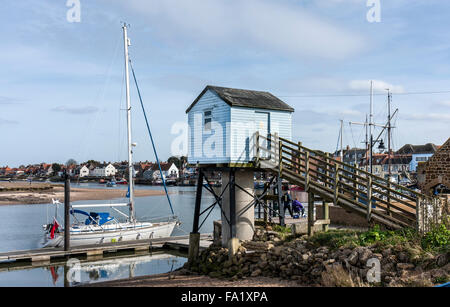 La station de l'enregistreur de la marée suivante puits la mer Norfolk Banque D'Images