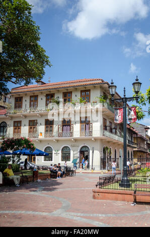 Rue rénovées dans Casco Viejo, la vieille ville, la ville de Panama Banque D'Images