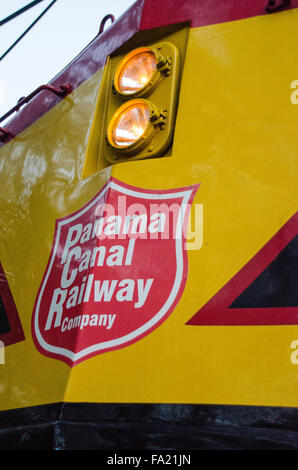 Locomotive diesel du Canal de Panama sur le fret ferroviaire. Banque D'Images