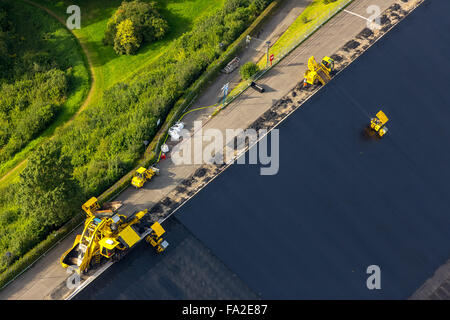 Vue aérienne, abaissement du niveau de l'eau dans le Biggetalsperre Felsschuettdammes à réparer le dans la zone urbaine, barrage, Attendorn Banque D'Images