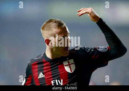 Frosinone, Italie. 18Th Oct, 2015. Esultanza dopo il gol di Alex Rodrigo Dias da Costa, Milan 20-12-2015 Célébration objectif Stadio Matusa Frosinone Calcio football Serie A 2015-2016 Frosinone - Milan Foto Cesare Purini/ Crédit : Insidefoto/Alamy Live News Banque D'Images