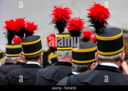 Chorale des mineurs à la cérémonie de fermeture de la mine de charbon de l'Auguste Victoria, dans la région de Marl, Allemagne, la mine a été fermée après 116 ans Banque D'Images