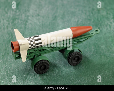 Jouet en plastique avec support de missiles Banque D'Images