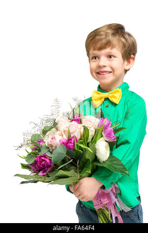 Beau petit garçon avec bouquet de fleurs Banque D'Images