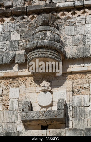 Frieze, moniales Quadrangle, site archéologique maya de Uxmal, Yucatan, Mexique Banque D'Images