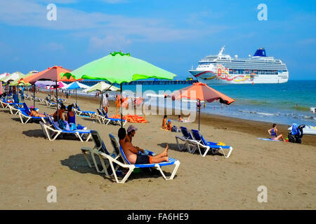 Bateau de croisière Norwegian Sun Puntarenas Costa Rica Amérique Centrale Banque D'Images