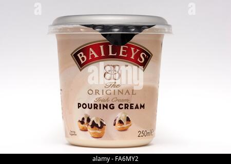 Baileys Irish Cream crème coulée Banque D'Images