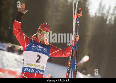 Pokljuka, la Slovénie. 18Th Oct, 2015. Ole Einar Bjoerndalen Norvège de célébrer sa troisième place à hommes 15 km départ groupé à la Coupe du Monde de biathlon. © Rok Rakun/Pacific Press/Alamy Live News Banque D'Images