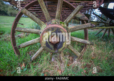 Ruines abandonnées ventilées panier Banque D'Images