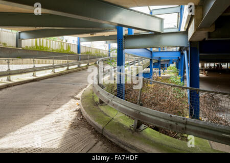 La ville orientale abandonnés 7 acre site dans Colindale. Banque D'Images