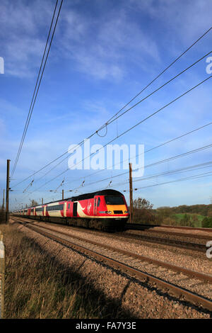 43312 Société d'exploitation, Virgin Trains à grande vitesse de classe 43 Train Diesel, East Coast Main Line Railway, Banque D'Images