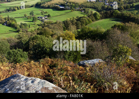 Vue de Stanton Moor Edge dans le Derbyshire Peak blanc Banque D'Images