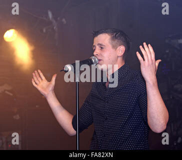 Performances live au G-A-Y avec Pierre Max : où : London, Royaume-Uni Quand : 21 Nov 2015 Banque D'Images