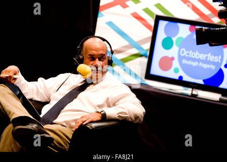 John Pienaar BBC Radio 5 Live Oktoberfest à Sheffield Vendredi 12/10/12 Banque D'Images