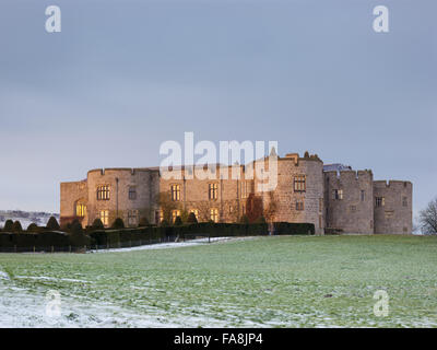 Vue depuis le nord-est en hiver au château de Chirk, Wrexham. Château de Chirk a été construit entre 1295 et 1310, mais le front de l'Est (à gauche sur cette vue) a été réparé et reconstruit au xviie siècle. Banque D'Images